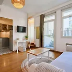 Charming 2 Bedroom Apartment With Terrace