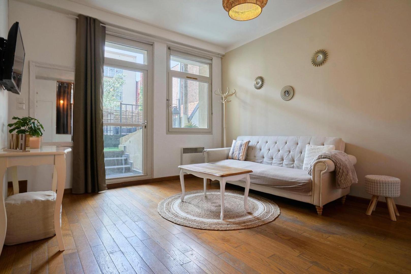 Charming 2 Bedroom With Terrace * Rijsel